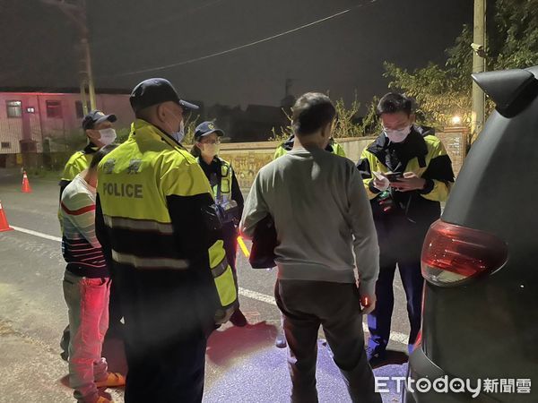 ▲台南市警善分化局執行取締酒後駕車工作，取締酒駕5件，查獲竊盜2件、連帶查獲竊盜通緝犯1人，嚴正執法不手軟。（圖／記者林悅翻攝，下同）