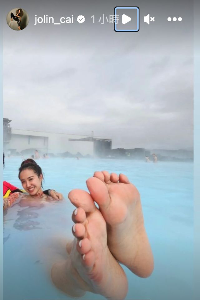▲▼蔡依林冰島曬泳裝照。（圖／翻攝蔡依林IG）