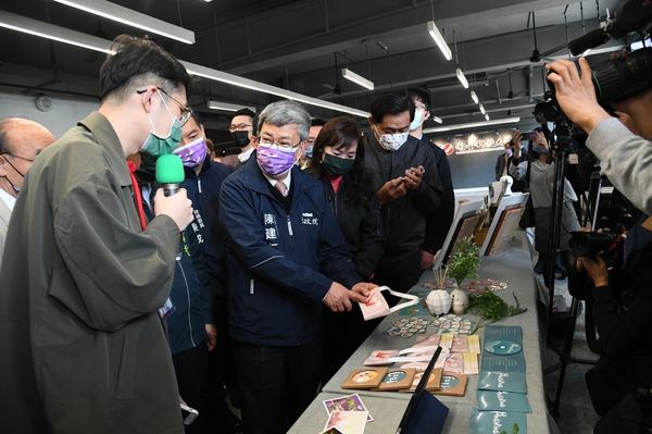 ▲▼陳建仁視察南臺科大宿舍改善情形。（圖／行政院提供）