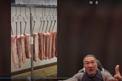 便當220元被Toyz酸割韭菜!館長曝製程 一條要做2天:豬肉吹冷氣