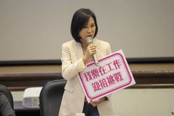 ▲國家政策研究基金會 「職場女性的美麗與哀愁，誰關心？」記者會。（圖／國民黨提供）