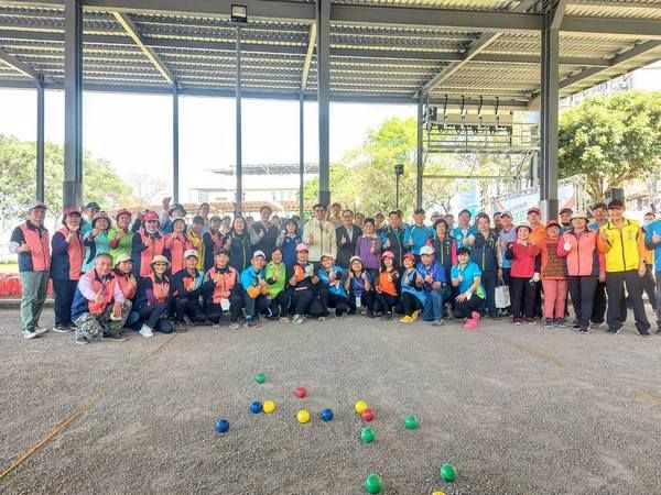 ▲蘆竹區光明河濱公園光電法式滾球場啟用