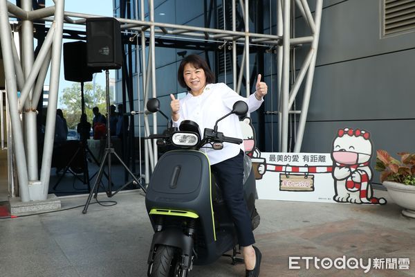 ▲▼ 嘉義市東、西區里長電動公務機車啟用 淨零減碳的嘉義市！ 。（圖／嘉義市政府提供）