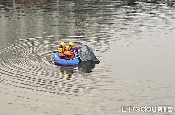 ▲▼      桃園龍潭大池男子溺水       。（圖／記者沈繼昌翻攝）