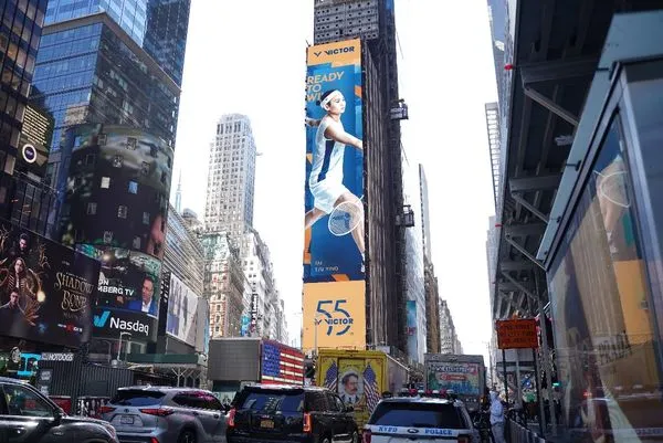 ▲▼戴資穎躍上紐約時代廣場巨型廣告。（圖／VICTOR提供）