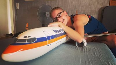 愛上波音737！她堅稱飛機是性伴侶「一年請假30次」搭機相處：機翼超性感