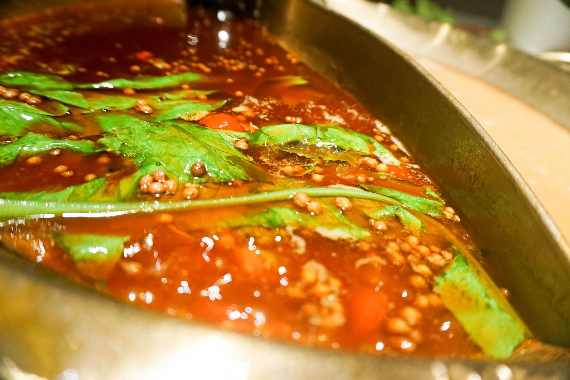 ▲▼麻辣燙,辣椒,麻辣鍋,鴛鴦鍋,辣油,川菜,辣味。（示意圖／免費圖庫Pixabay）