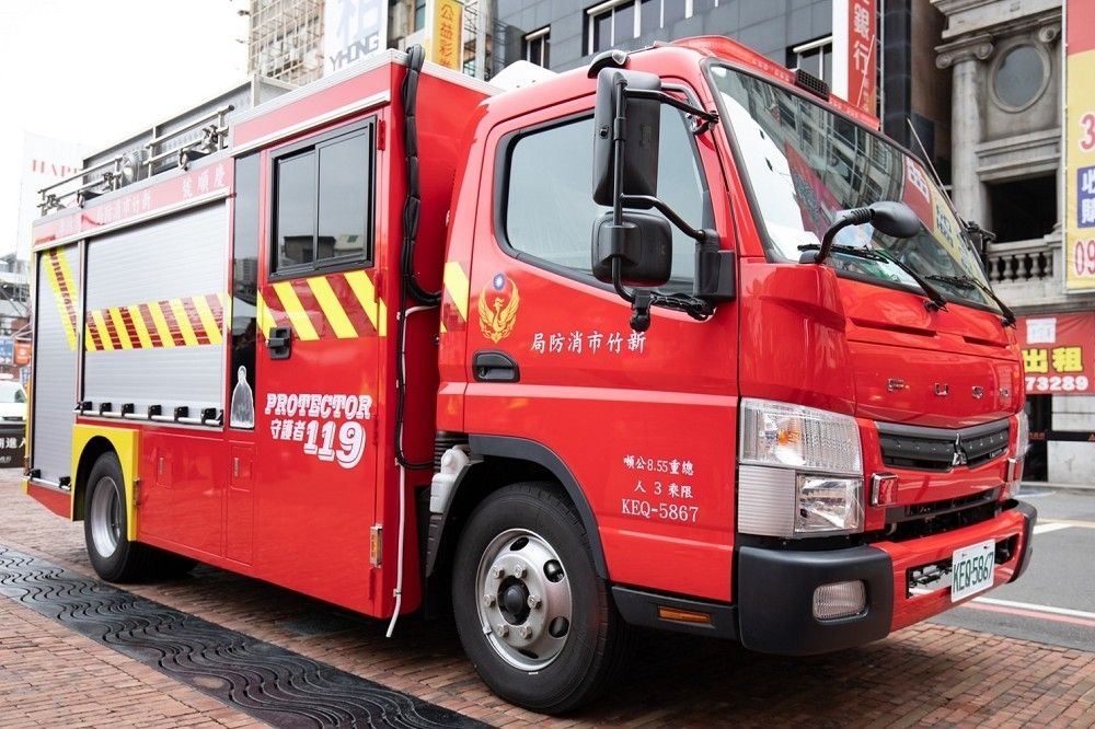▲▼新竹市一輛消防車貼有人臉，背後原因超暖。（圖／新竹市政府）