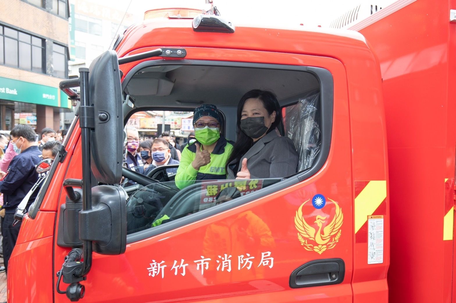 ▲▼新竹市一輛消防車貼有人臉，背後原因超暖。（圖／新竹市政府）