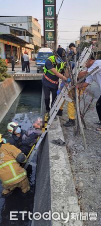 ▲▼彰化水溝。（圖／記者唐詠絮翻攝）