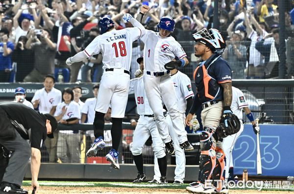 ▲▼2023WBC世界棒球經典賽張育成。（圖／記者李毓康攝）