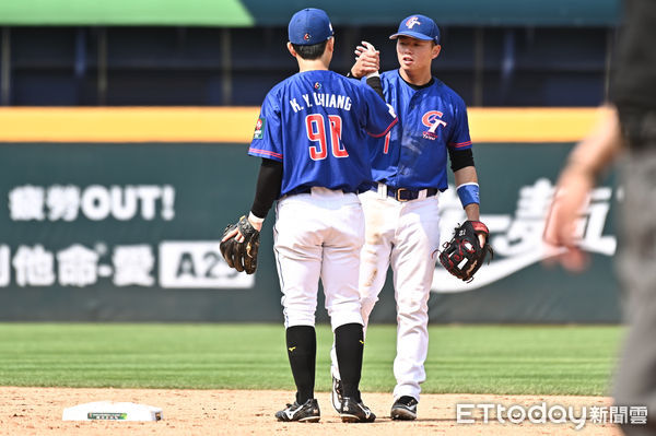 鄭宗哲、江坤宇成2023WBC中華隊基石