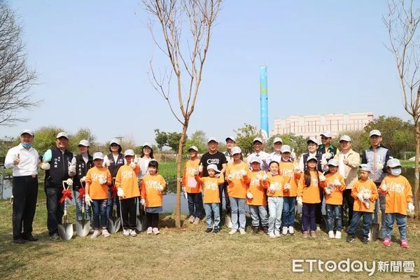 ▲▼嘉義縣植樹節種下逾千株台灣原生植物  。（圖／嘉義縣政府提供）