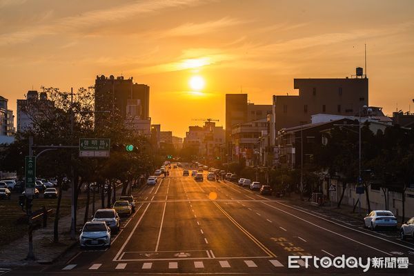 ▲▼ 嘉義市搶拍懸日獨「嘉」地點賞絕美落日風情  。（圖／嘉義市政府提供）