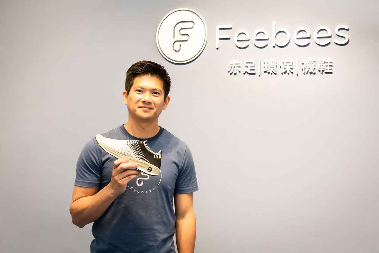 【廣編】Feebees赤足襪鞋創新一體成型製程　引領健康運動新潮流 |