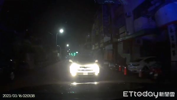 ▲▼台中3名男子相約唱歌，看見警車卻開車逃逸，警方追了40公里才攔下，逃逸原因竟是無照，罰單變成10倍。（圖／民眾提供，下同）