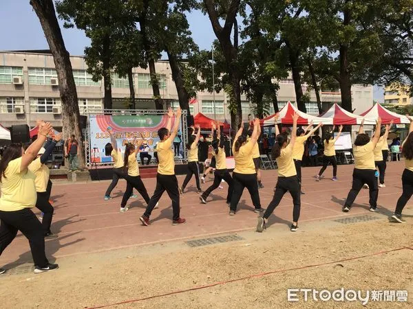 ▲屏東基督教醫院18日於屏東縣仁愛國小操場舉辦員工運動會            。（圖／屏基提供，下同）