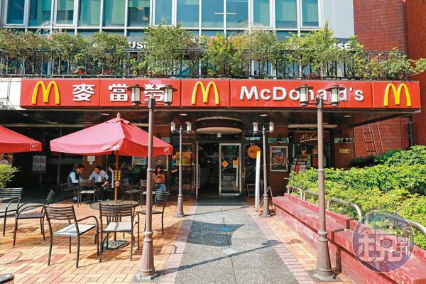 台北市民生東路麥當勞31年前發生爆炸案，麥當勞宣布全面暫停營業。