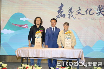 第一屆嘉義文化獎得主 陶雕巨擘楊元太與地景藝術家王文志獲獎