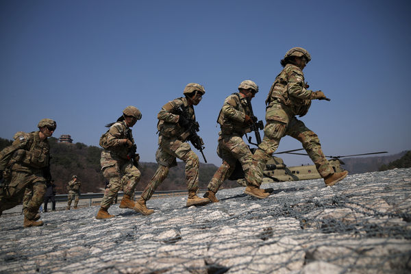 ▲▼美國陸軍19日在南韓京畿道抱川的非軍事區進行軍事演習。（圖／路透）