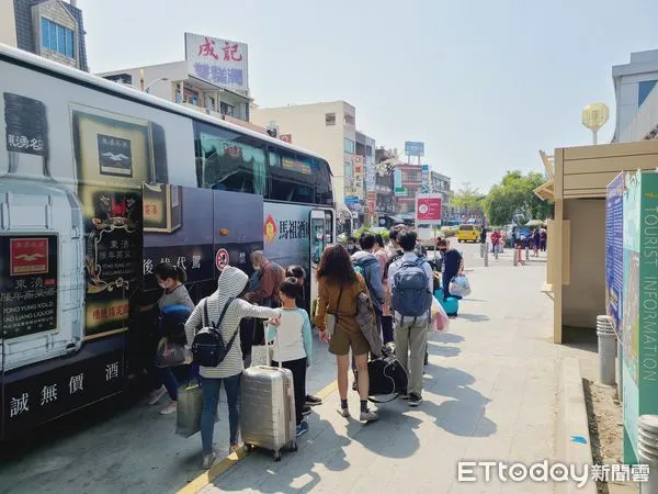 ▲清明連假搭乘公共運輸，更享多項優惠           。（圖／記者陳崑福翻攝）