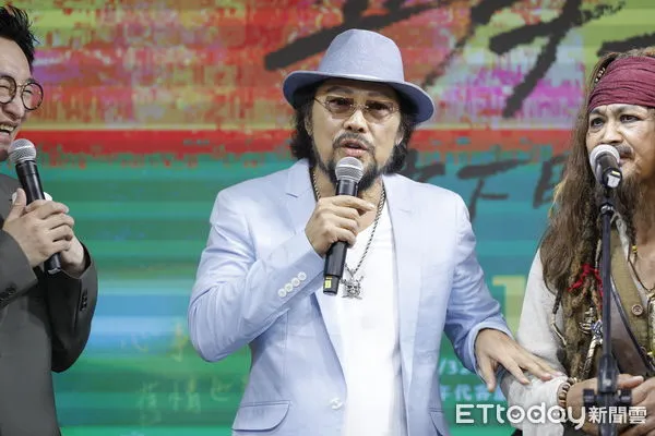 ▲▼歌壇資深歌手沈文程即將舉辦「五月十三彼下暗」巡迴演唱會，23日記者會上許久不見的主持界大哥大張菲現身力挺老朋友沈文程。（圖／記者湯興漢攝）