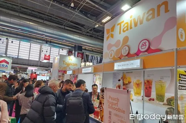 ▲台灣連鎖品牌館集結12家茶飲品牌。（圖／貿協提供）
