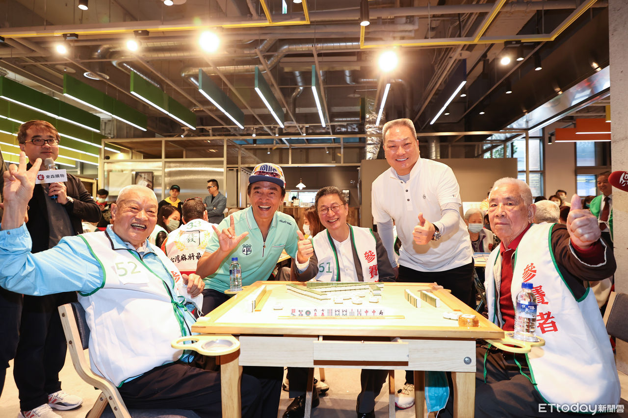 東森首辦「健康長壽盃」麻將大賽　王令麟、憲哥樂陪百歲人瑞摸兩圈 | ET