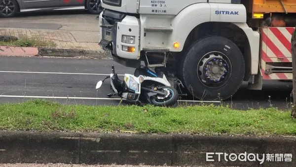 ▲▼新竹經國路、公道五路三段死亡車禍。（圖／記者陳凱力攝）