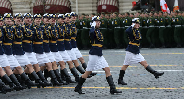 ▲▼俄羅斯女兵。（圖／CFP）