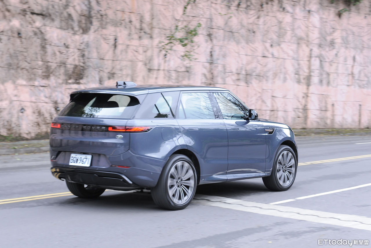 ▲Land Rover Range Rover Sport D300 Dynamic SE試駕。（圖／記者林鼎智攝） 