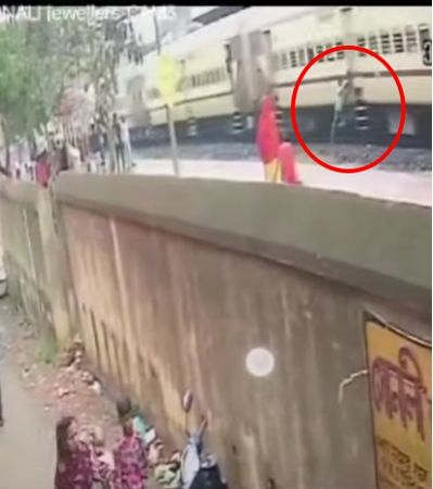 ▲▼             。（圖／翻攝自YouTube／Hosen Sekh）