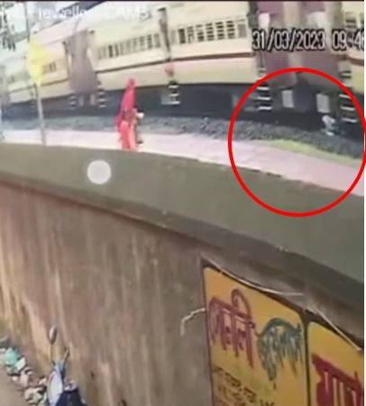 ▲▼             。（圖／翻攝自YouTube／Hosen Sekh）