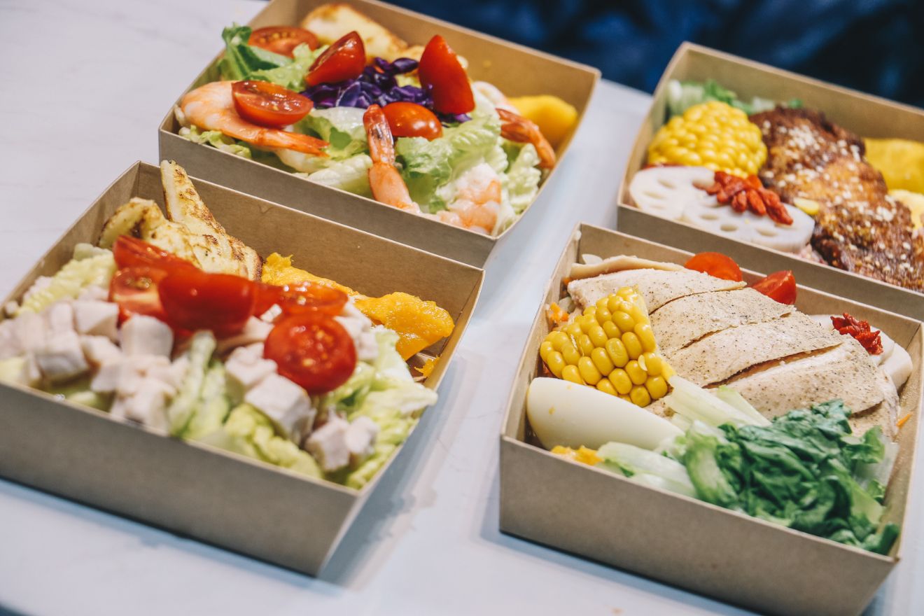 野餐也能很健康！台中餐盒20種主食配料自由搭　鮭魚專賣也推溫野菜沙拉