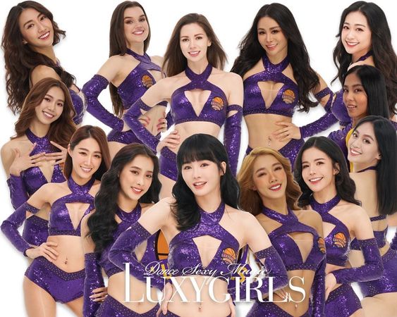 ▲舒子晨宣布重回LuxyGirls。（圖／翻攝自Instagram／nikita.hsu）