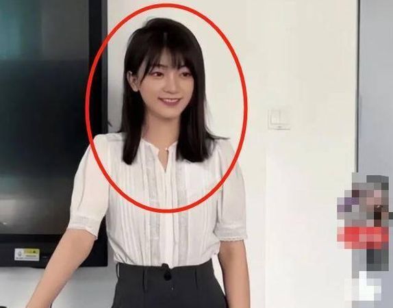 甜美女教師長相曝光！劈腿48位男家長　「小本本」詳記每人戰鬥力