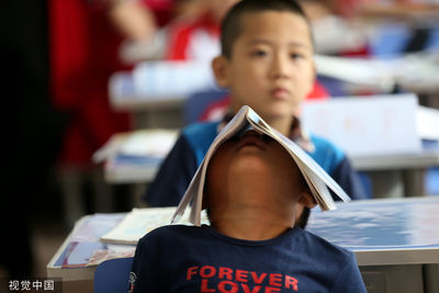上海規定小學每周5節體育課 保障每天運動最少2小時