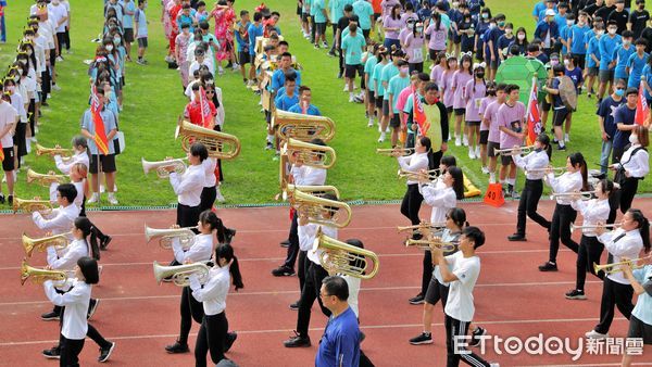 ▲基隆碇內國中、中山高中校慶 謝國樑盼爭取預算建置校園安全。（圖／記者郭世賢翻攝）