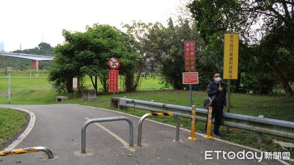 ▲▼新北河濱公園是休閒好去處，然而常常有不肖民眾，違規開車進入，影響民眾安全，為此新北市政府高灘地工程管理處引進科技執法，增設車牌辨識系統             。（圖／市府提供）