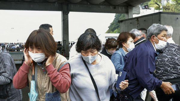 ▲▼ 岸田文雄街頭演說遇襲，民眾驚慌逃竄。（圖／路透）