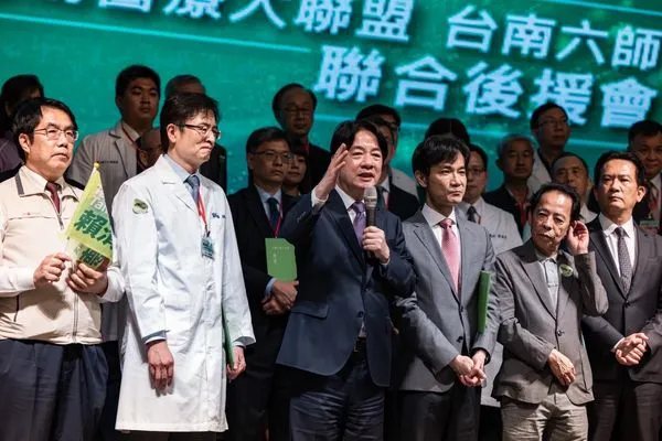 ▲▼賴清德出席台南市信賴台灣之友會成立大會。（圖／民進黨提供） 