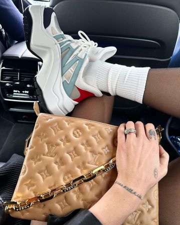 ▲LV CELINE運動鞋。（圖／翻攝chiaraferragni IG）