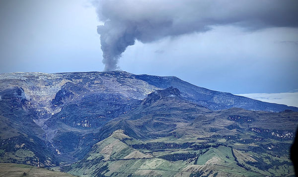 ▲▼ 南美洲國家哥倫比亞魯伊斯火山（Nevado del Ruiz）活動頻繁。（圖／路透）
