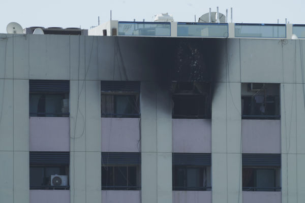 ▲▼ 阿拉伯聯合大公國城市杜拜（Dubai）一棟住宅大樓15日發生大火。（圖／達志影像／美聯社）