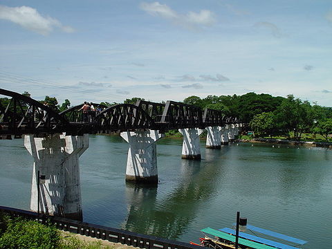 泰國桂河大橋（圖／取自維基百科）