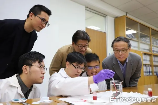 ▲台科大等3校團隊研發「油水分離」，為半導體製造業油污染有解方。（圖／台科大提供）