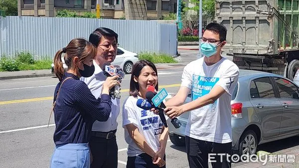 ▲▼  謝龍介來當徐巧芯的來賓 。（圖／記者李芸樺攝）