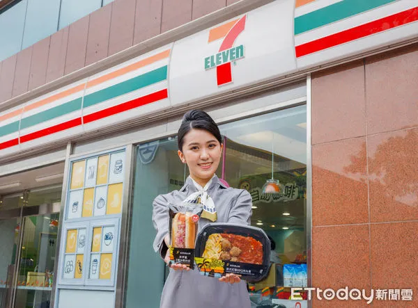 ▲▼插旗北美首個航點為星宇航空一大里程碑，攜手7-ELEVEN提前推出驚艷全場的聯名美食。（圖／星宇航空）