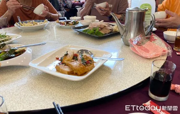 ▲▼聚餐,快炒,熱炒,吃飯。（圖／記者鄺郁庭攝）