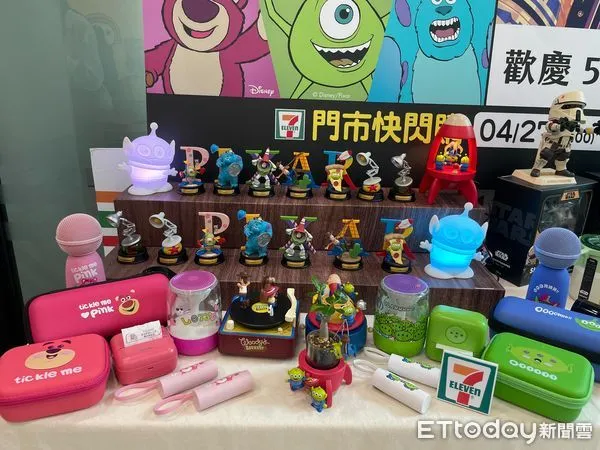 ▲▼7-11獨家開賣皮克斯限量周邊。（圖／記者周姈姈攝）